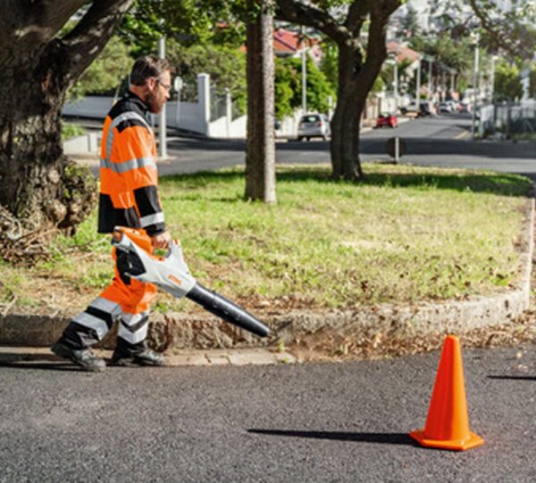 lövblås bga 86 från stihl i lager