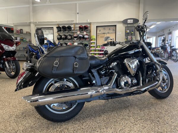 Yamaha XVS 1300 Midnight Star - Bild 2