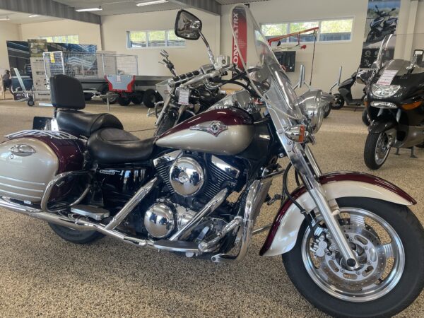 Kawasaki Vulcan 1500 Classic Tourer