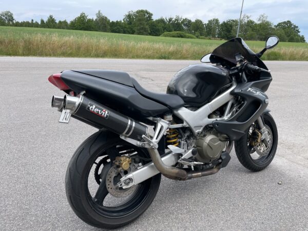 Honda VTR1000 Firestorm - Bild 2